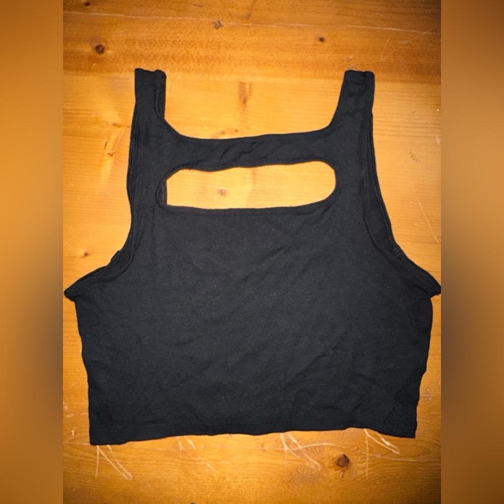 Lululemon LA Cut Out Front Crop Tank
